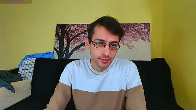 HungEddy online show from December 3, 2025, 2:38 pm