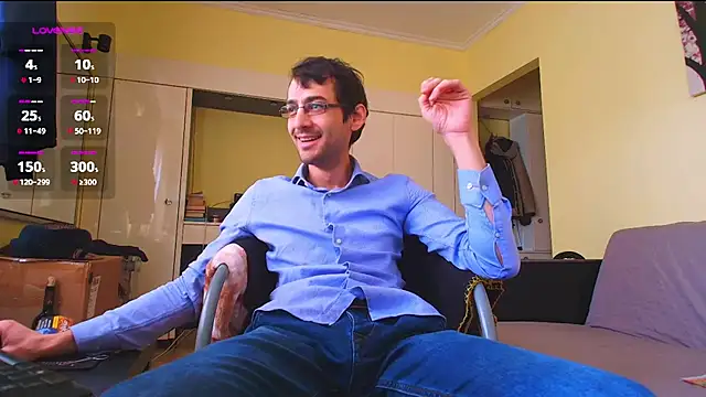 Snapshot of HungEddy chatting on February 2, 2026, 8:46 am HungEddy online show from February 2, 2026, 8:46 am