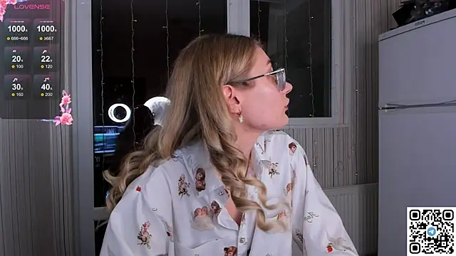 LivyyBossom online show from January 7, 2025, 8:31 pm