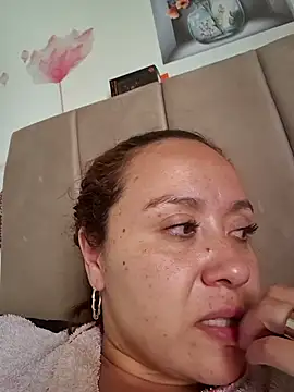 Snapshot of RenataSexy_ chatting on April 14, 2026, 6:13 pm RenataSexy online show from April 14, 2026, 6:13 pm