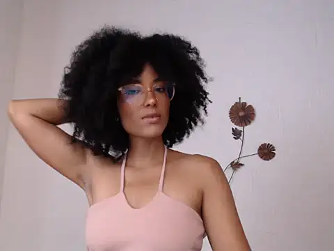 violettamartins online show from June 24, 2026, 9:23 pm