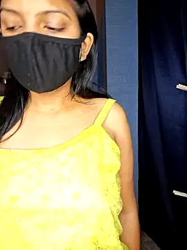 Nisha027 online show from November 19, 2025, 12:21 am