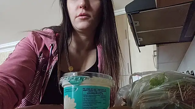 AlejandraDelaney online show from February 23, 2025, 12:16 pm