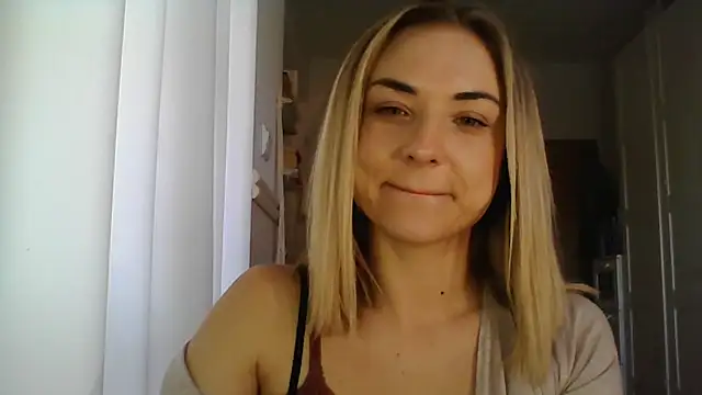 Snapshot of ashley_xlove chatting on January 27, 2025, 7:45 am ashley xlove online show from January 27, 2025, 7:45 am