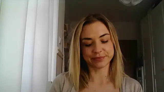 Snapshot of ashley_xlove chatting on January 28, 2025, 10:45 am ashley xlove online show from January 28, 2025, 10:45 am