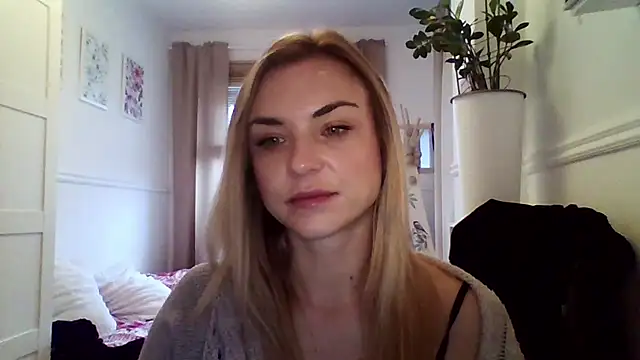 Snapshot of ashley_xlove chatting on December 15, 2025, 7:36 am ashley xlove online show from December 15, 2025, 7:36 am