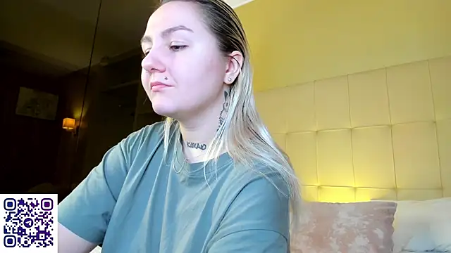 Snapshot of Debbie_Taylor chatting on November 14, 2025, 5:05 pm Debbie Taylor online show from November 14, 2025, 5:05 pm