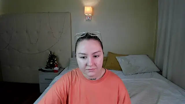 Snapshot of Debbie_Taylor chatting on December 24, 2024, 3:16 pm Debbie Taylor online show from December 24, 2024, 3:16 pm