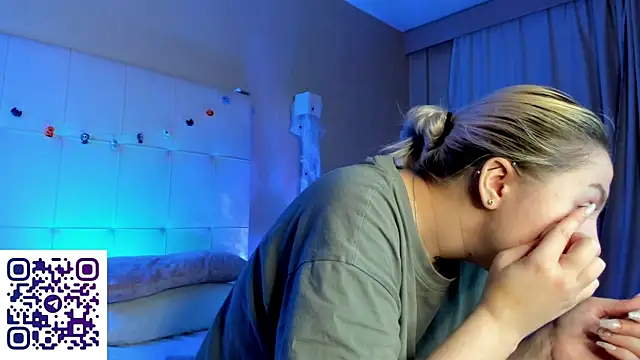 Snapshot of Debbie_Taylor chatting on November 5, 2025, 5:05 pm Debbie Taylor online show from November 5, 2025, 5:05 pm