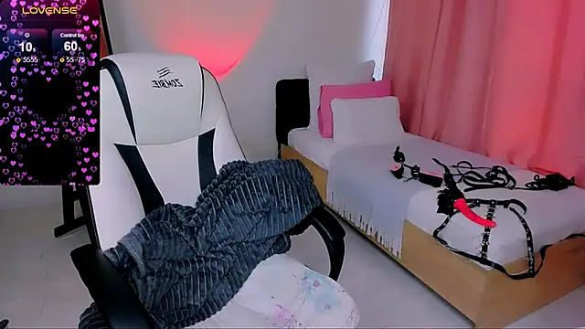 love insidee online show from February 7, 2025, 11:34 am