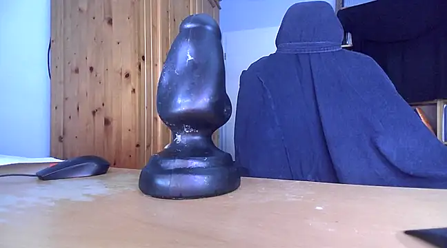 Tom PP cgn online show from March 4, 2025, 2:21 pm