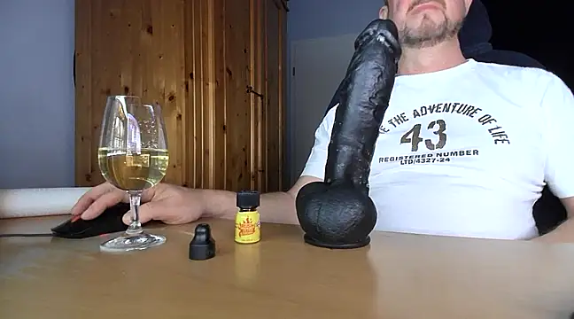 Tom PP cgn online show from January 18, 2025, 9:24 pm