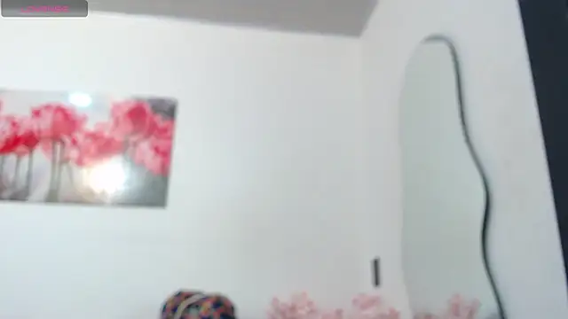 lily f00x online show from April 18, 2026, 12:40 pm