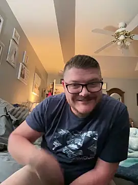 Snapshot of Watson4U chatting on December 17, 2025, 3:39 pm Watson4U online show from December 17, 2025, 3:39 pm