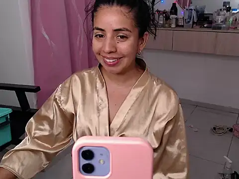 anngela01 online show from February 26, 2026, 5:29 am