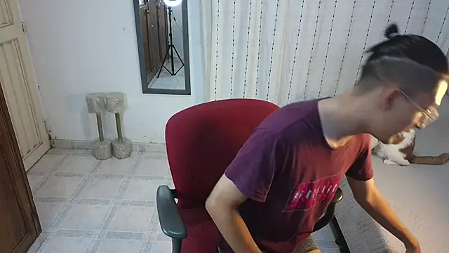 Snapshot of Orionferrer- chatting on December 17, 2025, 1:43 am Orionferrer- online show from December 17, 2025, 1:43 am