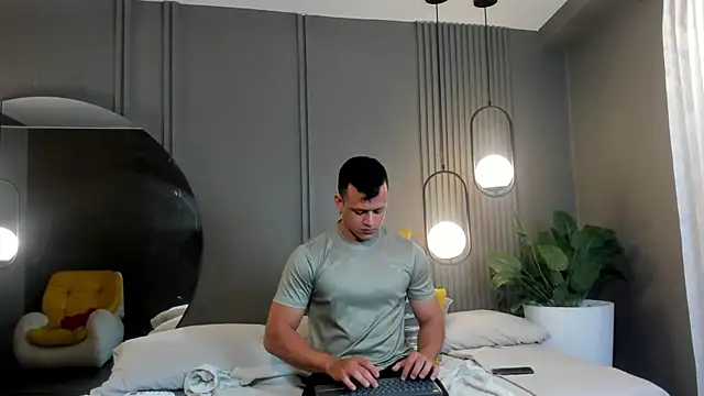 Alex towers online show from January 2, 2025, 7:18 pm