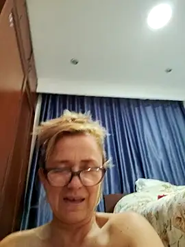 issa soto  online show from March 8, 2026, 2:04 am