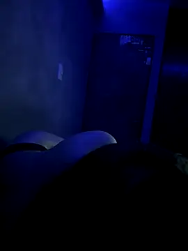 mismmia online show from November 8, 2025, 5:00 am