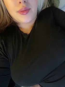 Snapshot of 69Laura696 chatting on January 3, 2025, 1:02 pm 69Laura696 online show from January 3, 2025, 1:02 pm