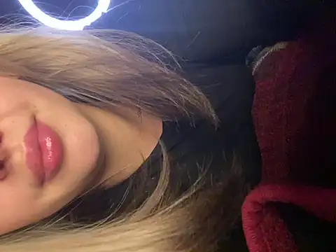 Snapshot of 69Laura696 chatting on January 3, 2025, 4:06 pm 69Laura696 online show from January 3, 2025, 4:06 pm