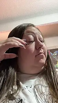 Chloee ep online show from December 19, 2025, 5:04 pm