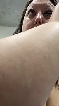 Chloee ep online show from April 19, 2026, 4:35 am