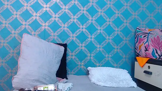 Snapshot of violeta_cute18 chatting on February 14, 2025, 10:04 pm violeta cute18 online show from February 14, 2025, 10:04 pm