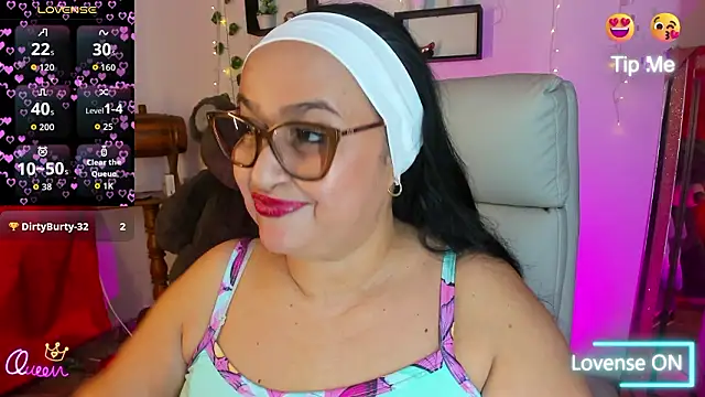 Gia Nahomi online show from March 9, 2026, 11:19 pm