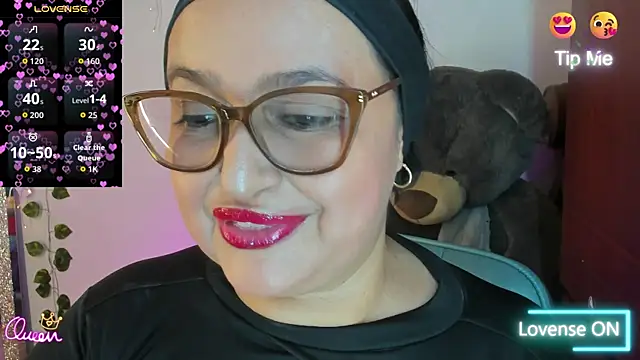 Gia Nahomi online show from May 21, 2026, 9:45 pm