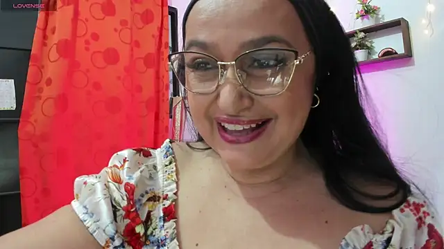 Gia Nahomi online show from January 6, 2026, 10:14 pm