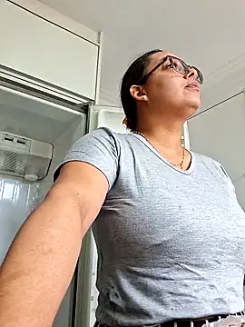 sexyterapy online show from June 3, 2026, 3:28 pm