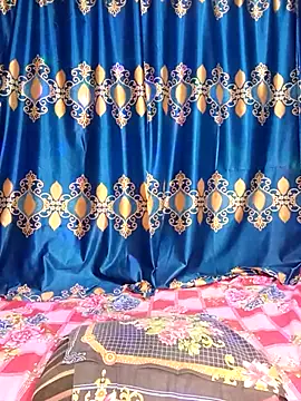 Snapshot of Hot_Maleka chatting on March 5, 2025, 2:03 am Hot Maleka online show from March 5, 2025, 2:03 am