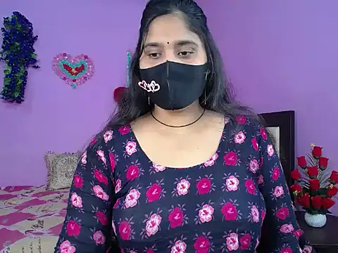 Snapshot of Hot_Maleka chatting on March 2, 2026, 4:36 pm Hot Maleka online show from March 2, 2026, 4:36 pm