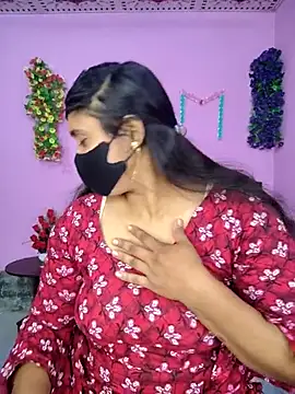 Hot Maleka online show from November 8, 2025, 3:48 pm