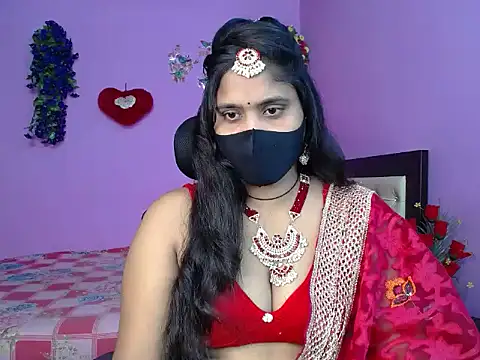 Snapshot of Hot_Maleka chatting on May 12, 2026, 4:46 pm Hot Maleka online show from May 12, 2026, 4:46 pm