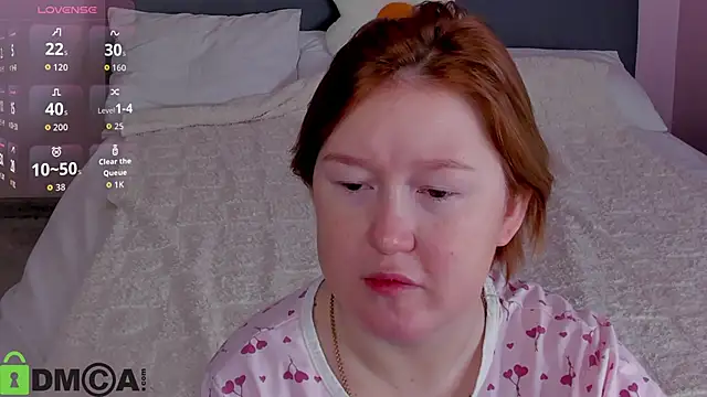 Sara Robinson online show from November 18, 2025, 3:10 am