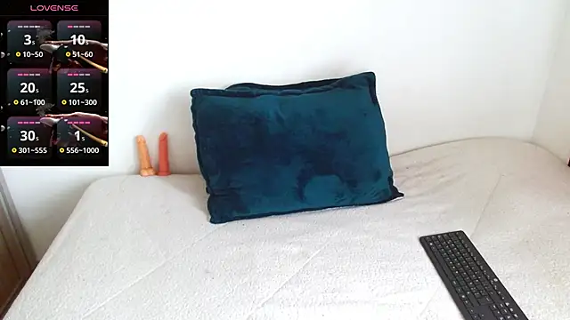 Snapshot of Mercury_muscle chatting on October 28, 2025, 11:42 am Mercury muscle online show from October 28, 2025, 11:42 am