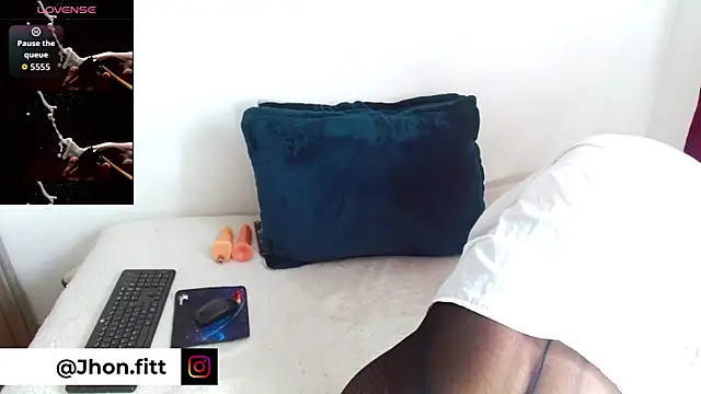 Snapshot of Mercury_muscle chatting on October 4, 2025, 11:12 am Mercury muscle online show from October 4, 2025, 11:12 am