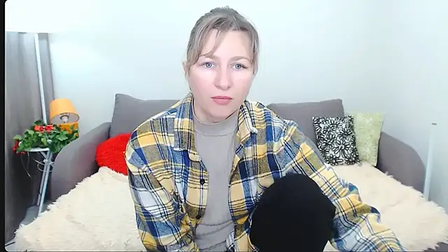 Snapshot of Incredible_Ariela chatting on October 28, 2025, 8:46 am Incredible Ariela online show from October 28, 2025, 8:46 am