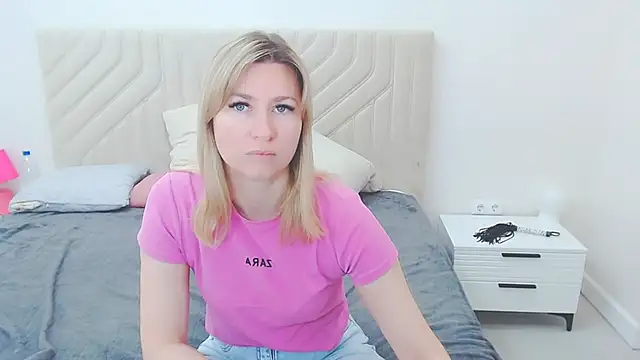 Incredible Ariela online show from June 2, 2026, 6:35 am