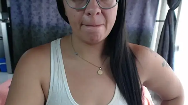 Snapshot of miia-big1boobs_ chatting on November 11, 2025, 4:57 pm miia-big1boobs online show from November 11, 2025, 4:57 pm