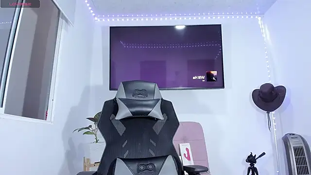 emily palmeer online show from March 1, 2026, 11:21 am