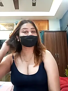 Cute-mona online show from January 9, 2026, 10:44 am