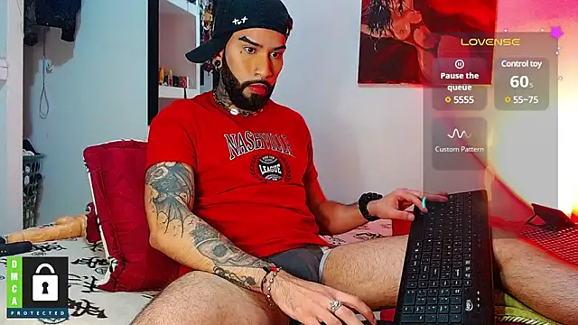 Snapshot of Diilanhott chatting on February 3, 2025, 10:32 pm Diilanhott online show from February 3, 2025, 10:32 pm