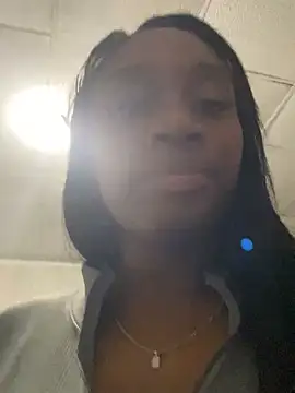 EscorpiLeoncita online show from March 12, 2025, 11:54 pm