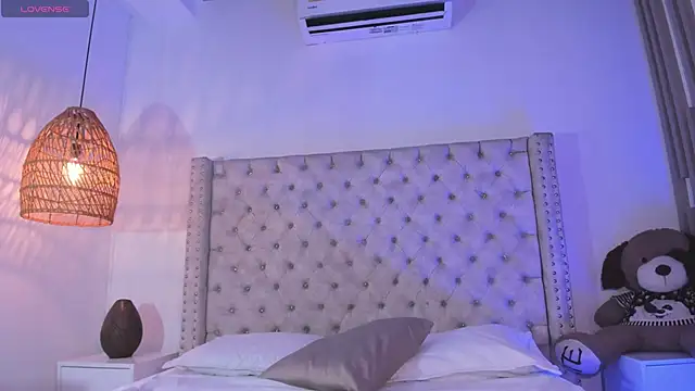 Alexa Handler online show from November 11, 2025, 7:30 pm