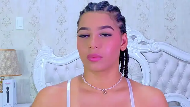 Snapshot of TiaraRosse chatting on November 28, 2025, 3:56 pm TiaraRosse online show from November 28, 2025, 3:56 pm