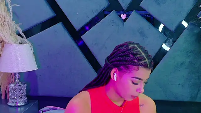 Snapshot of TiaraRosse chatting on June 20, 2026, 3:44 am TiaraRosse online show from June 20, 2026, 3:44 am