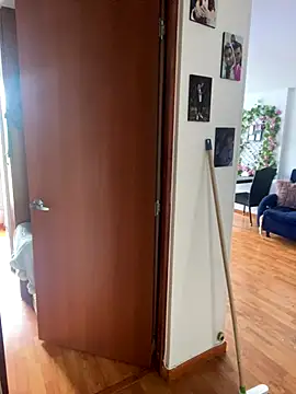 Cafeziitha02 online show from November 4, 2025, 6:01 pm